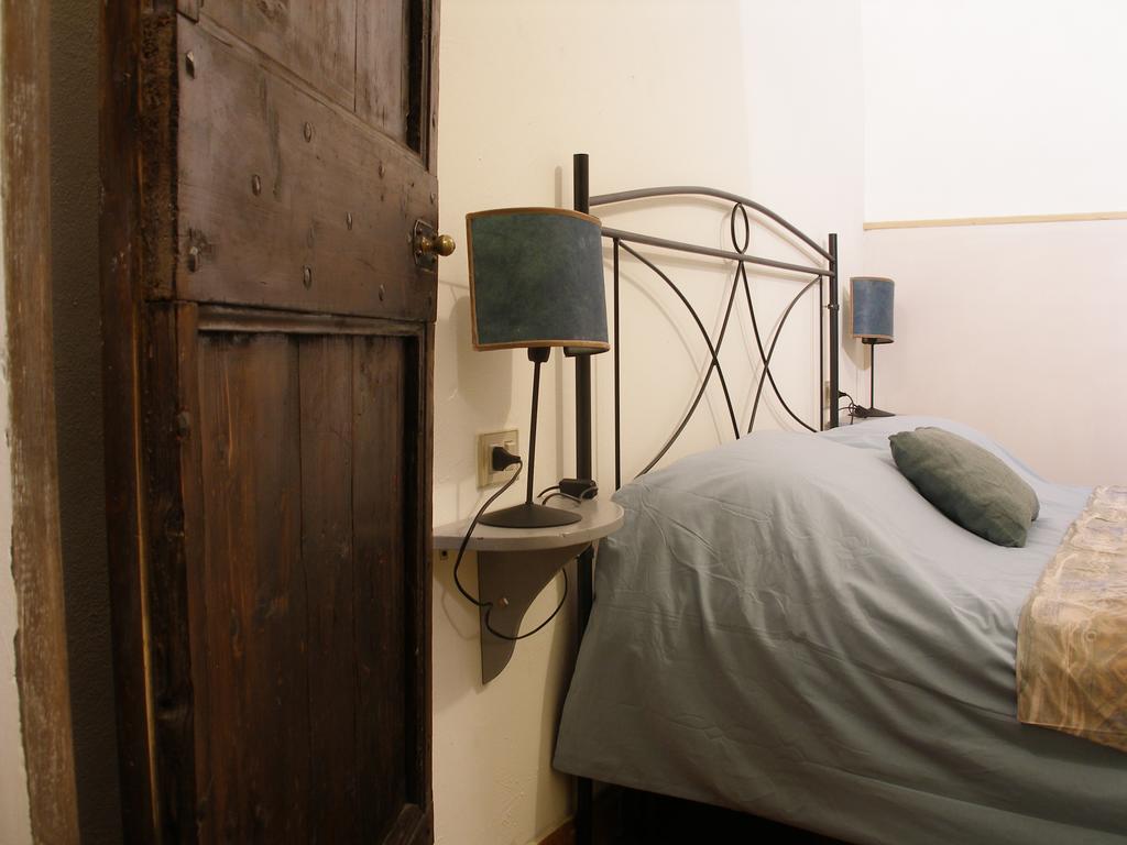 B&B Della Rosa Civitella D'Arna ภายนอก รูปภาพ